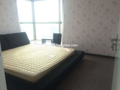 世博金色俊園3房西南向滿年急售